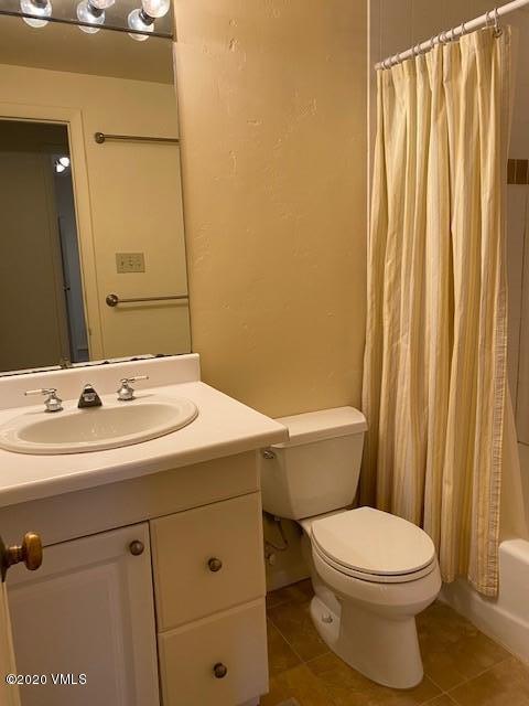 919 Red Sandstone Road, Unit A12 Vail, CO 81657 - Photo 7 of 9 bathroom