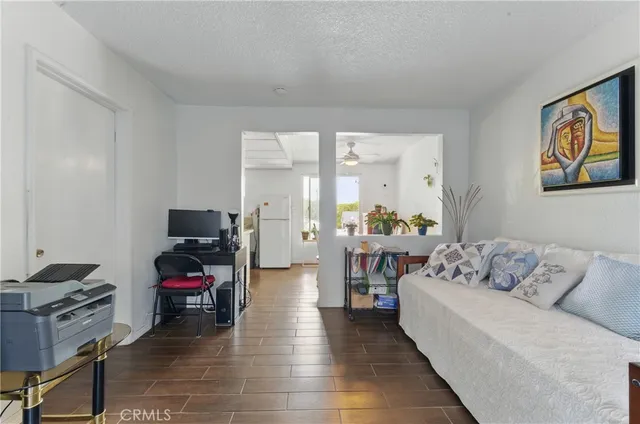 $320,000 | 611 South Orange Avenue, Unit 11, Santa Ana, CA 92701