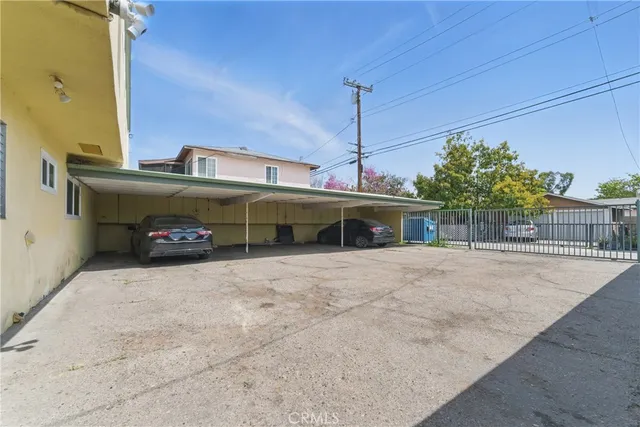 $320,000 | 611 South Orange Avenue, Unit 11, Santa Ana, CA 92701