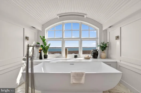 $6,900,000 | 9601 Oceanview Lane, Ocean City, MD 21842