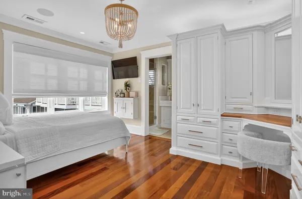 $6,900,000 | 9601 Oceanview Lane, Ocean City, MD 21842