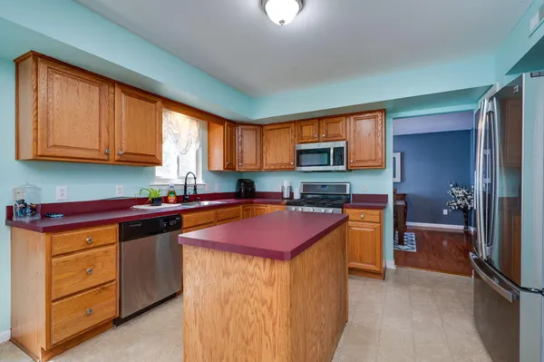 $405,000 | 4870 Dunham Drive, Reading, PA 19606