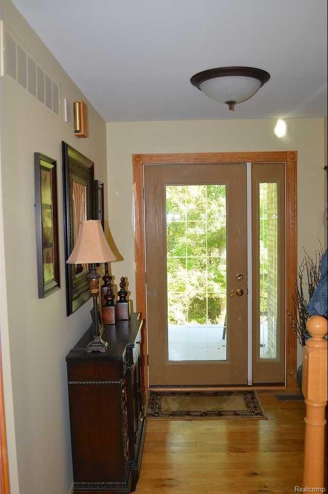 13181 Imlay City Road Emmett, MI 48022 - Photo 3 of 20 DSC_0074.jpg