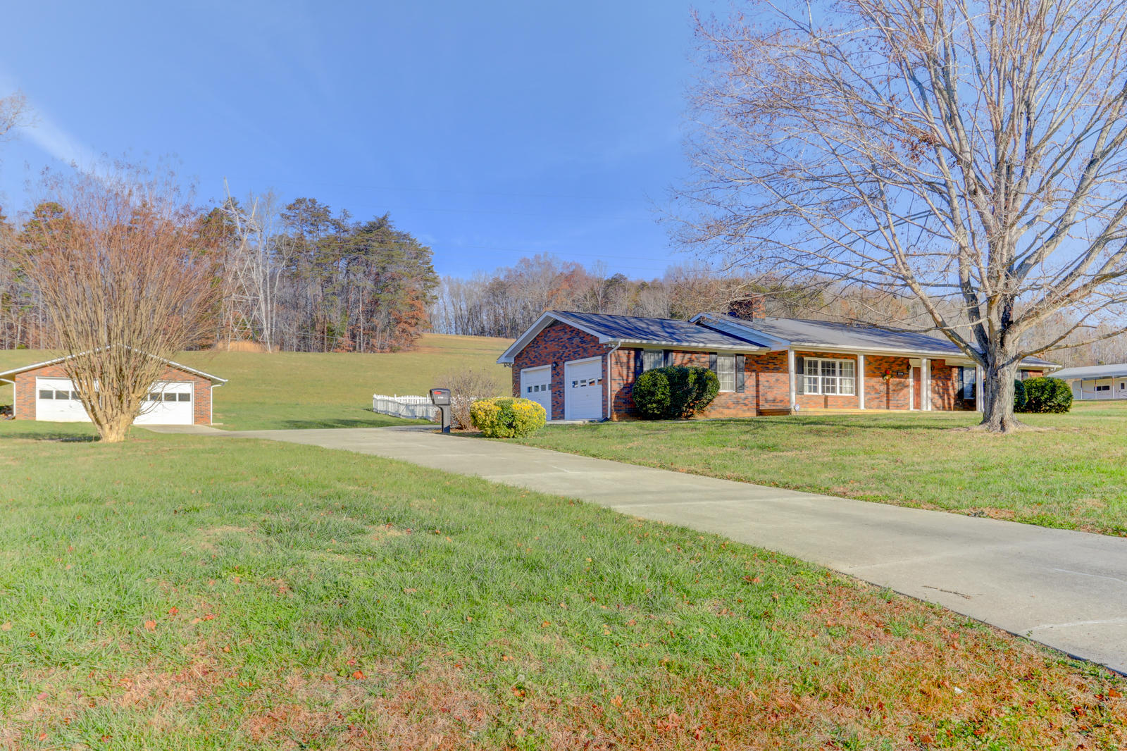 5704 Hickory Valley Road Heiskell, TN 37754 - Photo 4 of 23 Positive Perceptions (21)