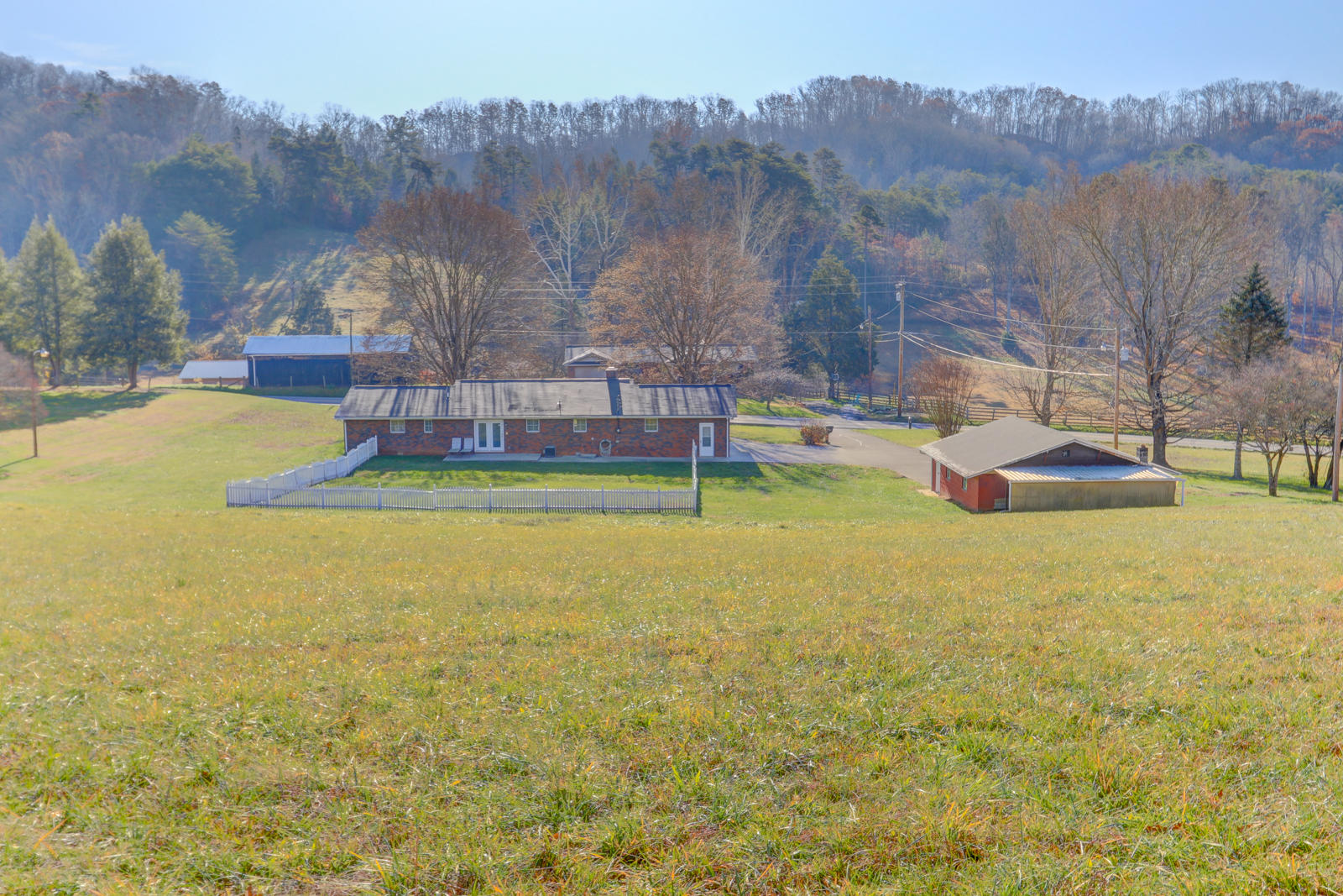 5704 Hickory Valley Road Heiskell, TN 37754 - Photo 6 of 23 Positive Perceptions (19)