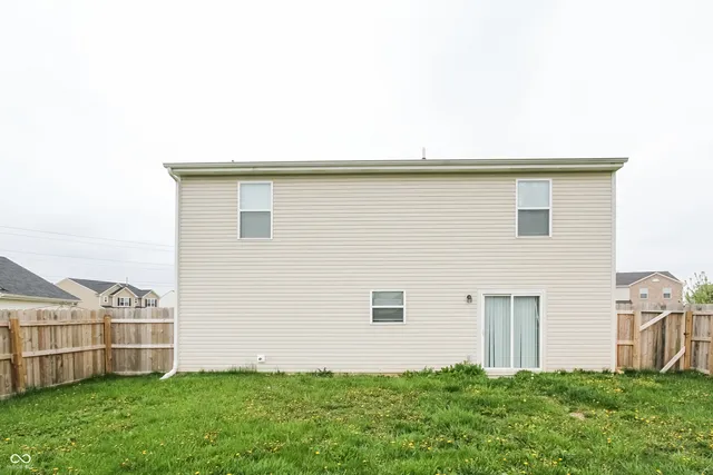 $1,860 | 2261 Rosswood Boulevard, Indianapolis, IN 46229