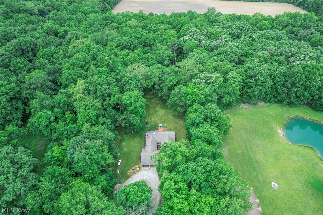 2354 Sunnyside Road Vermilion, OH 44089 - Photo 4 of 43