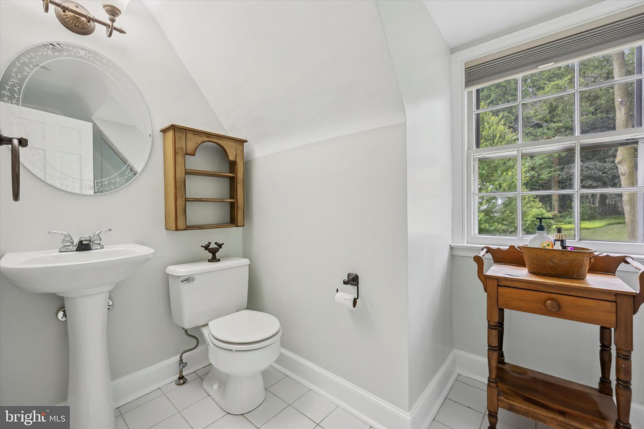 648 Mulford Road Wyncote, PA 19038 - Photo 37 of 60 BR #4 private full bath