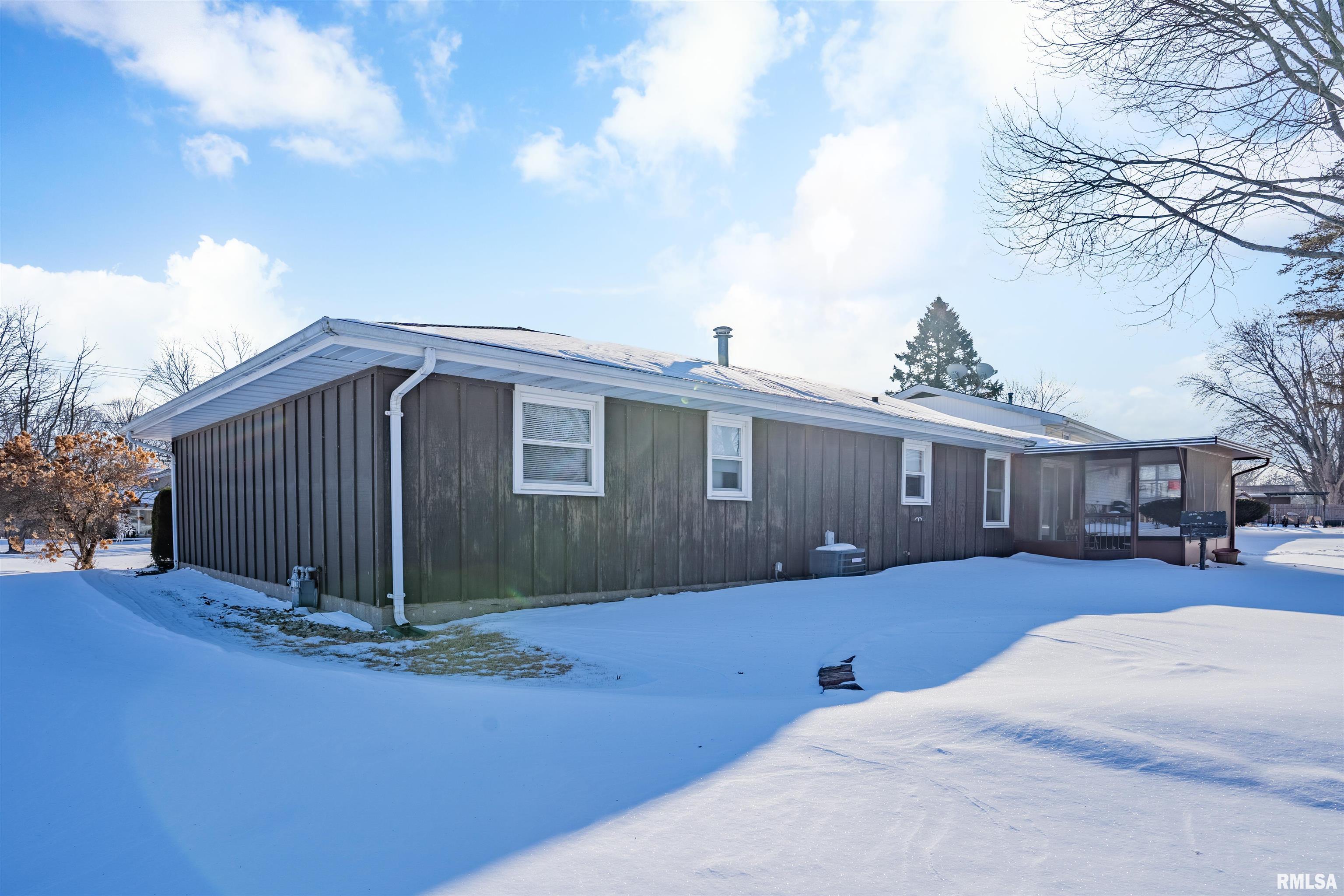 1308 Springfield Road East Peoria, IL 61611 - Photo 26 of 30 Gallery Image 26