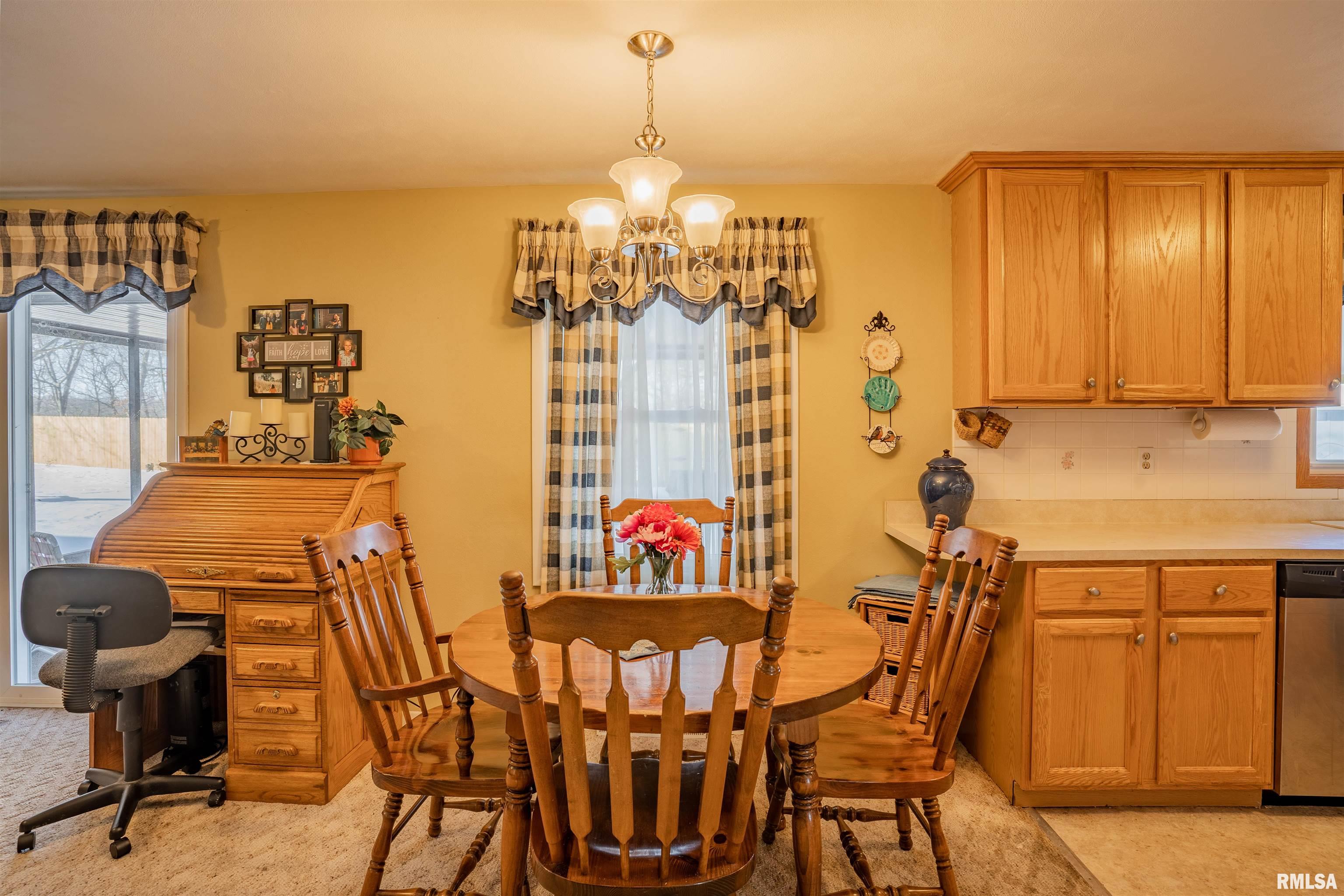 1308 Springfield Road East Peoria, IL 61611 - Photo 10 of 30 Gallery Image 10