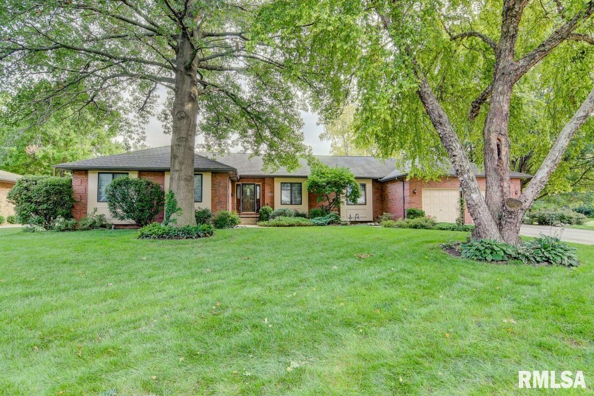 2216 Huntleigh Road Springfield, IL 62704 - Photo 1 of 49
