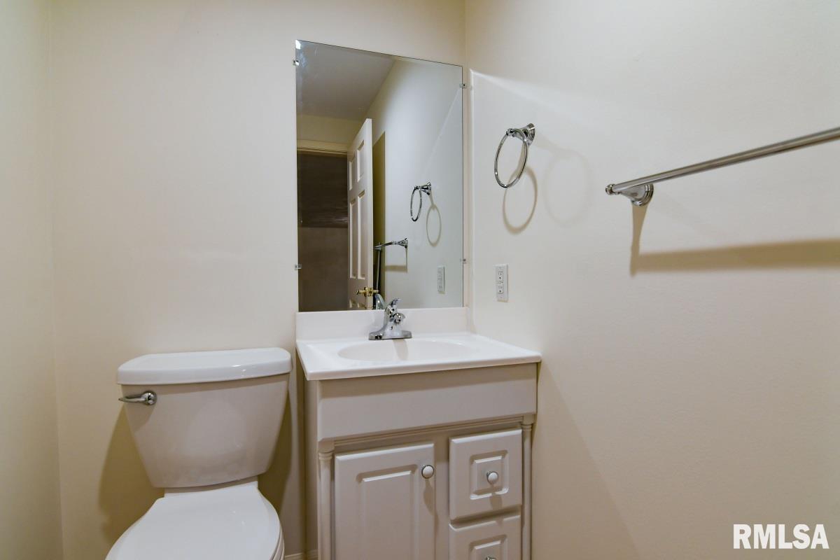 2216 Huntleigh Road Springfield, IL 62704 - Photo 34 of 49