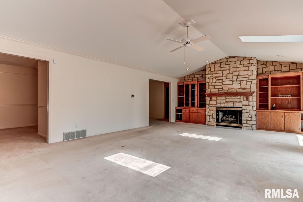 2216 Huntleigh Road Springfield, IL 62704 - Photo 10 of 49