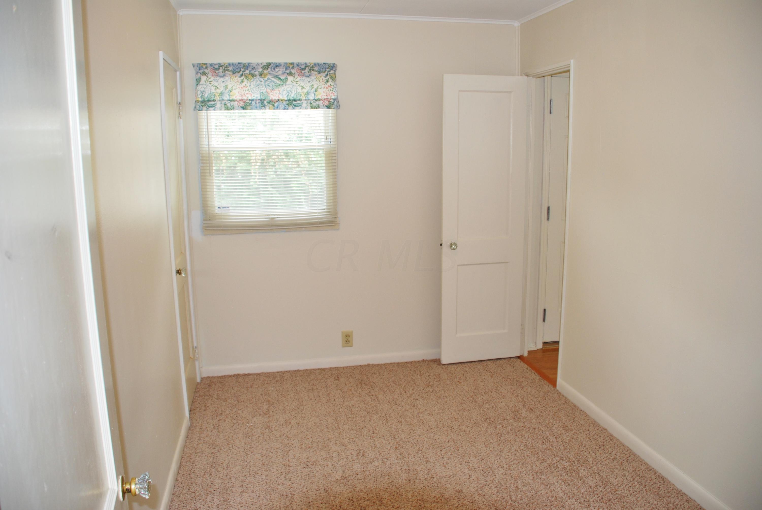 3290 Karl Road Columbus, OH 43224 - Photo 10 of 15 Gallery Image 10