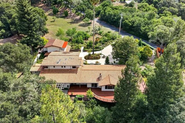 $2,225,000 | 110 VÃa Venito, Corralitos, CA 95076