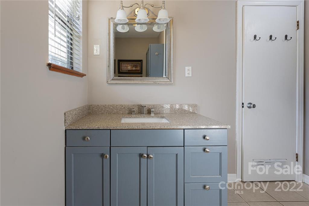7 Tuttle Road Hendersonville, NC 28792 - Photo 21 of 39 Gallery Image 21