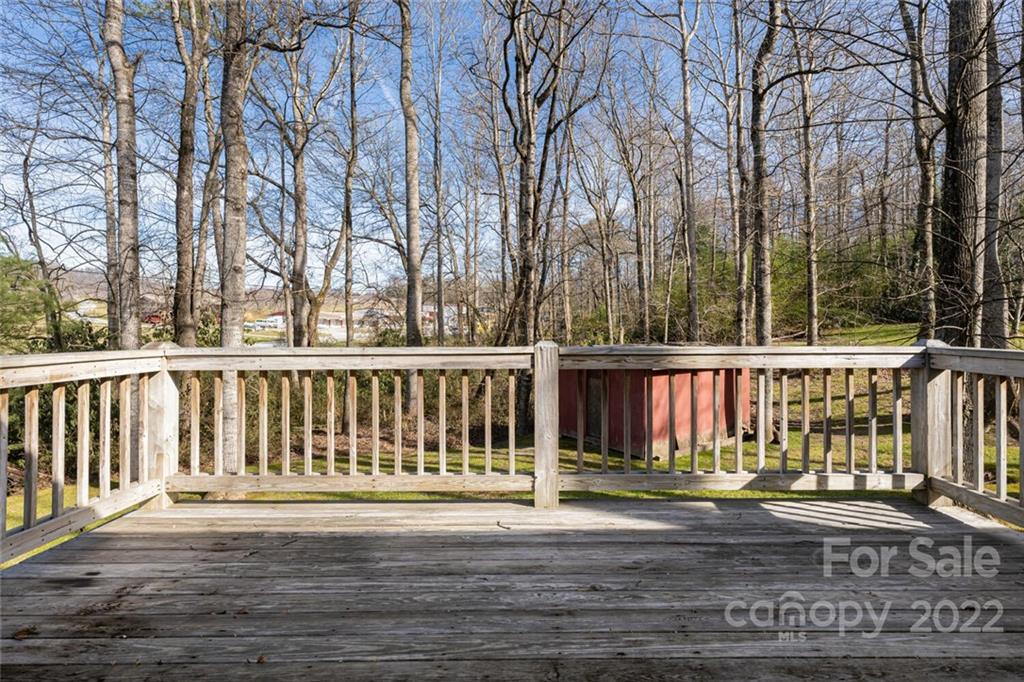 7 Tuttle Road Hendersonville, NC 28792 - Photo 27 of 39 Gallery Image 27