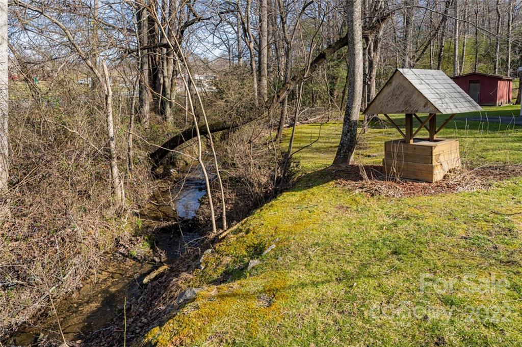 7 Tuttle Road Hendersonville, NC 28792 - Photo 31 of 39 Gallery Image 31