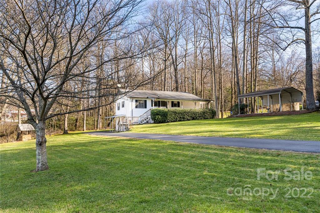 7 Tuttle Road Hendersonville, NC 28792 - Photo 37 of 39 Gallery Image 37