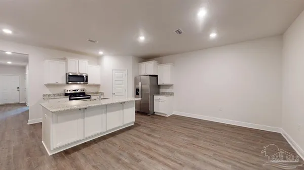 $2,000 | 3750 Hawks Landing Circle, Pace, FL 32571