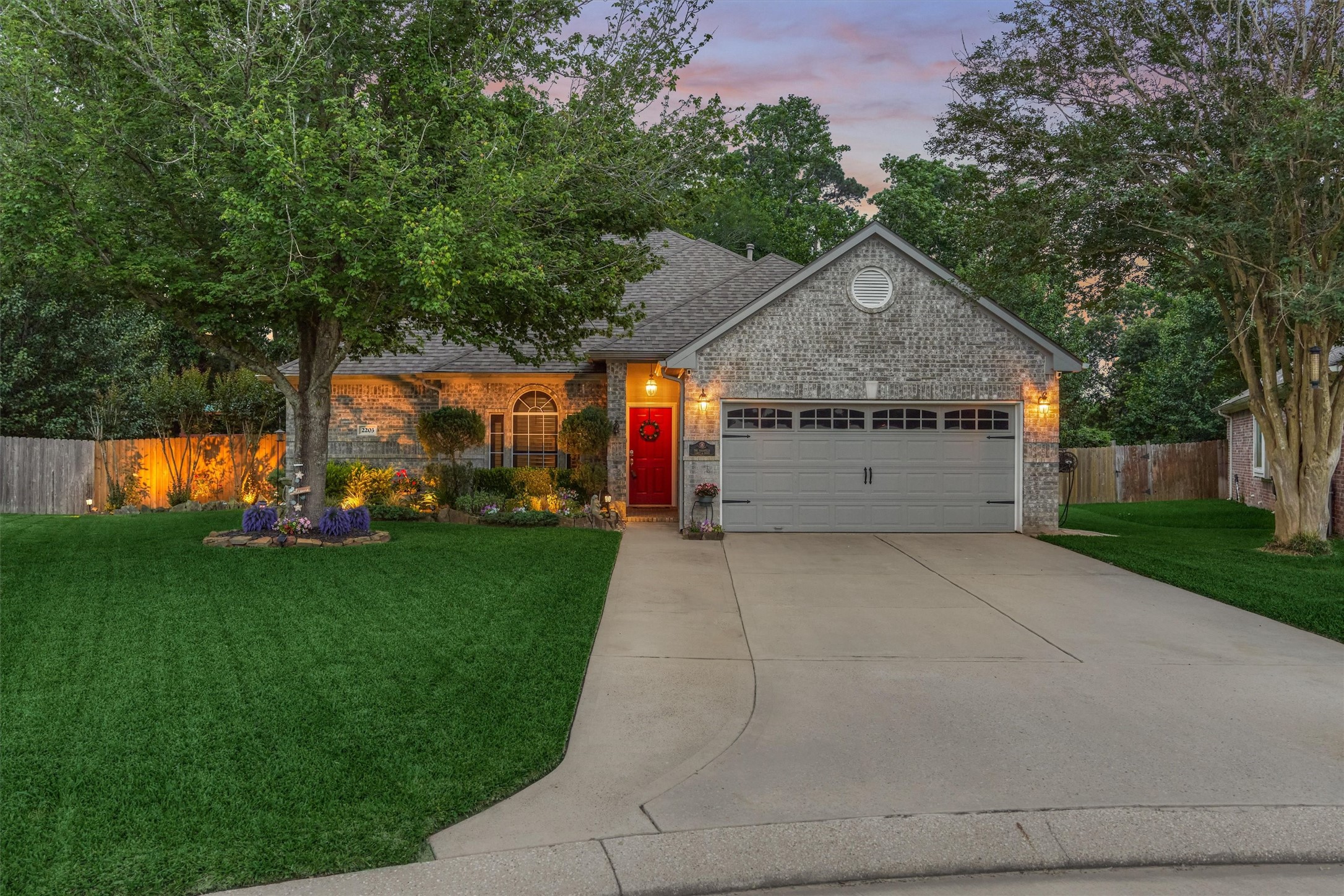 2203 Nicholas Crossing Conroe, TX 77304 - Photo 3 of 37