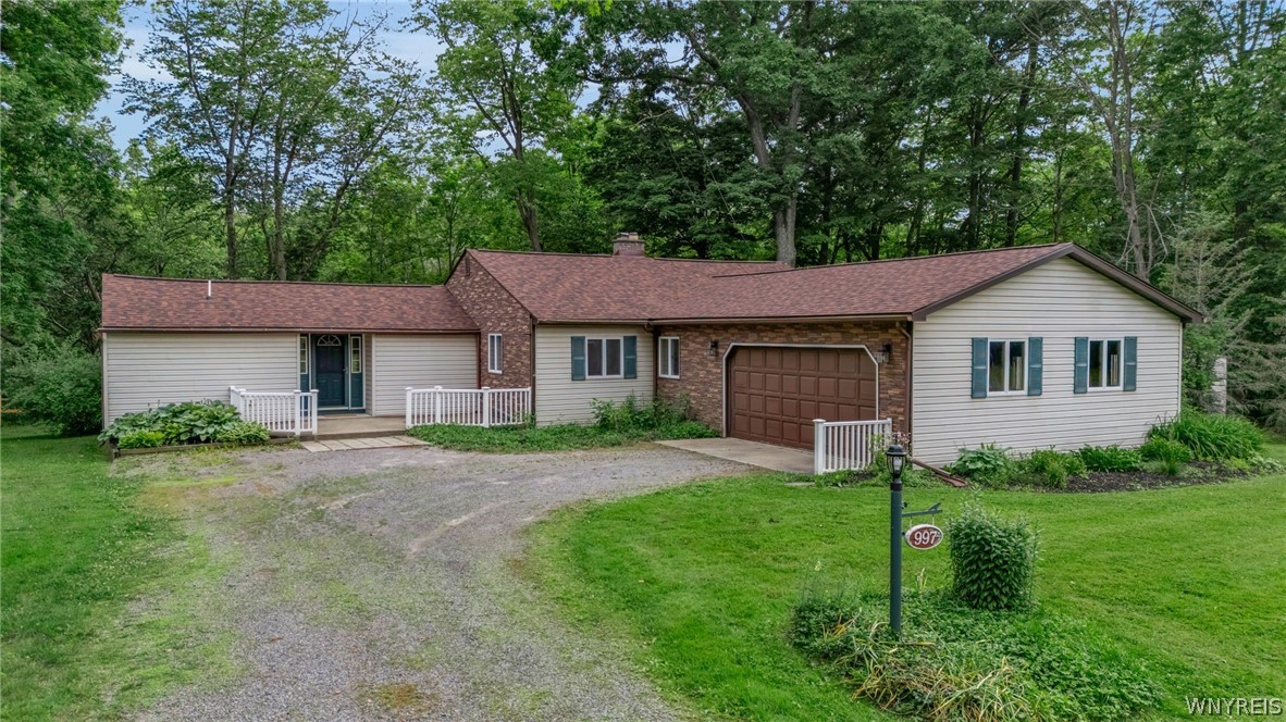 997 Sweet Road East Aurora, NY 14052 - Photo 5 of 50