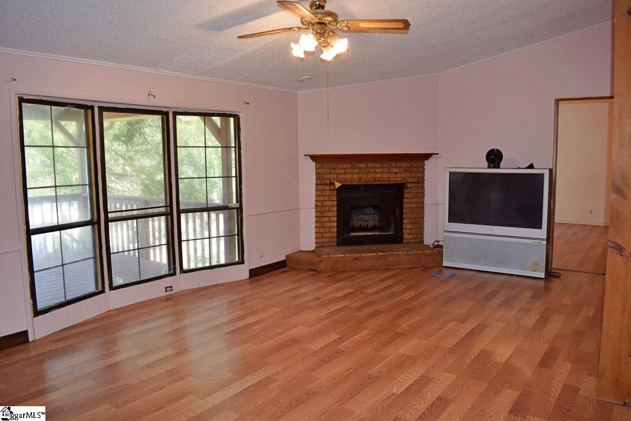 42 Bethany Road Travelers Rest, SC 29690 - Photo 5 of 31