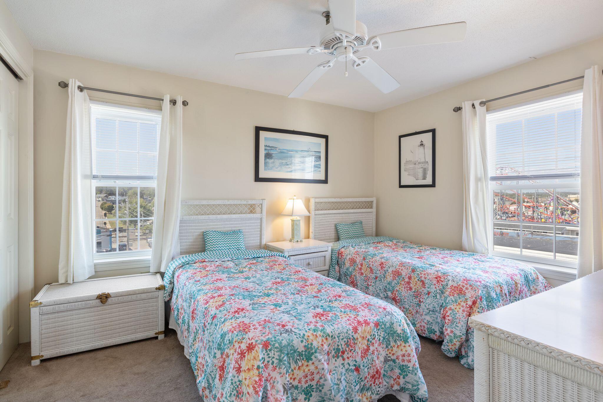 39 West Grand Avenue, Unit 410 Old Orchard Beach, ME 04064 - Photo 18 of 34 39_W_Grand_Ave_17