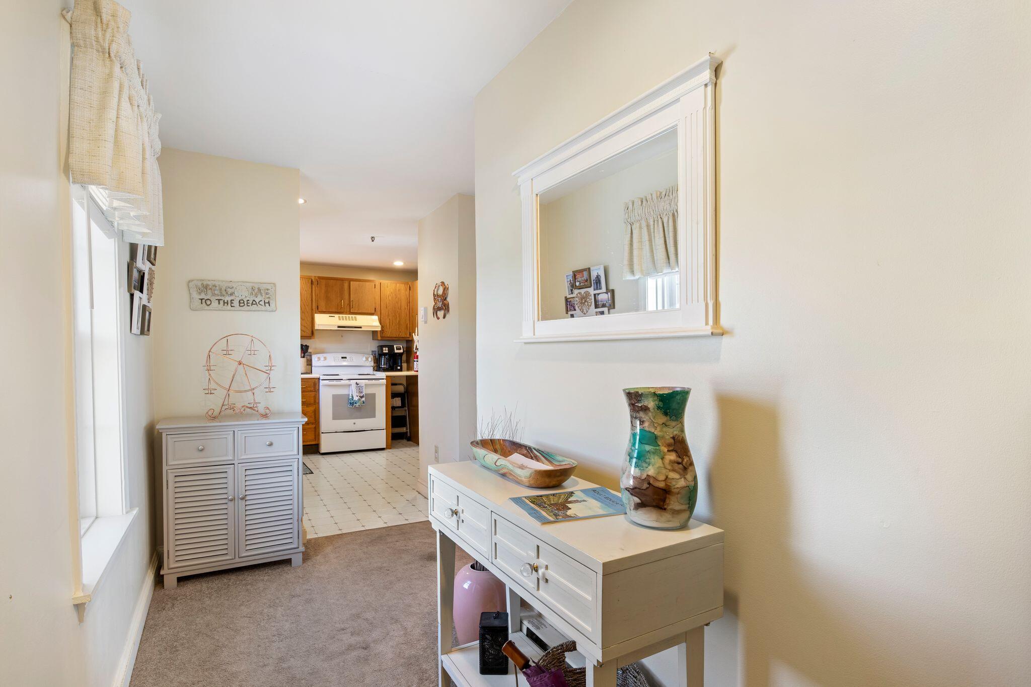 39 West Grand Avenue, Unit 410 Old Orchard Beach, ME 04064 - Photo 4 of 34 39_W_Grand_Ave_04