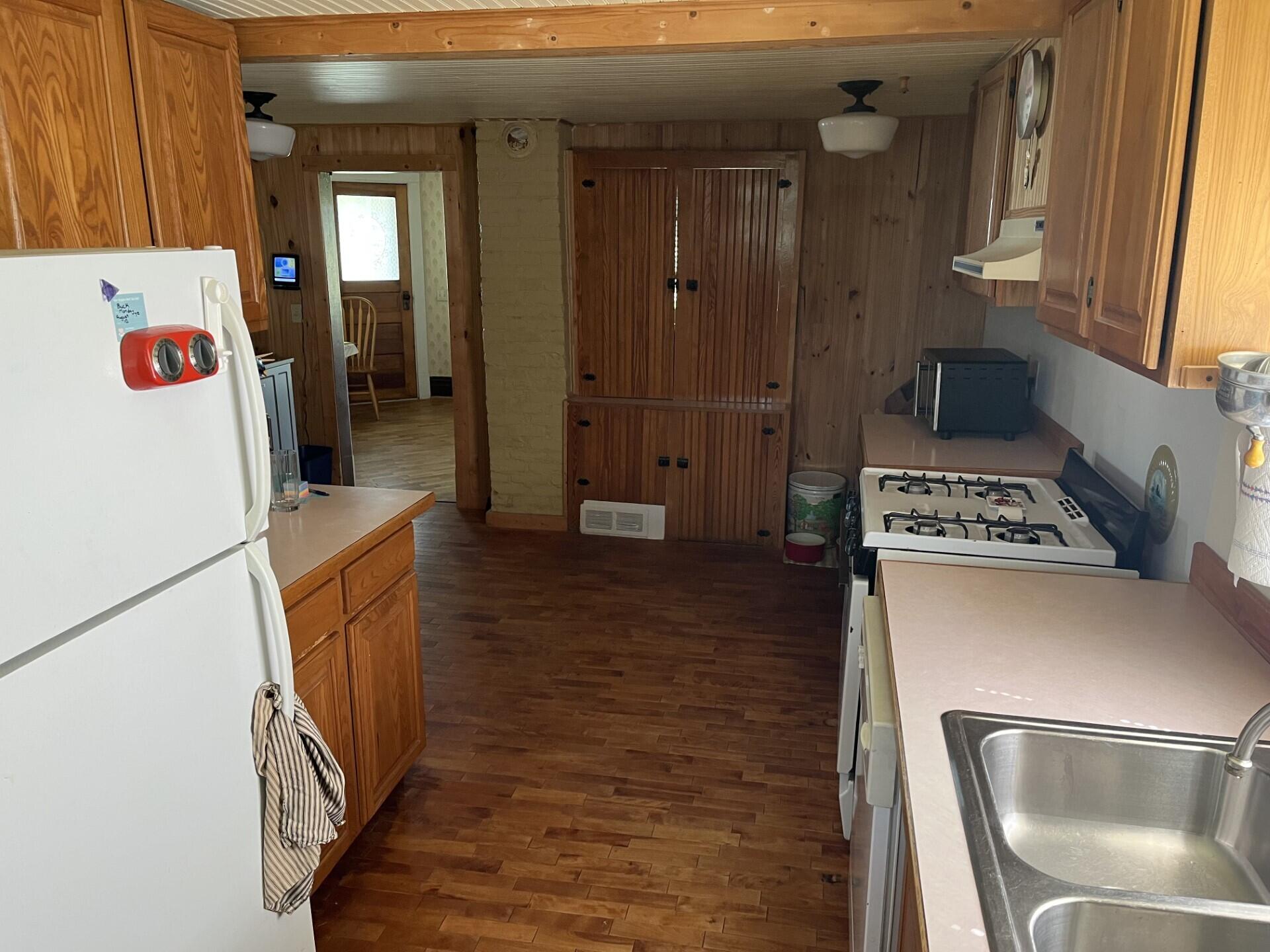 6453 4 Mile Road Blanchard, MI 49310 - Photo 5 of 21 thumbnail_IMG_7290