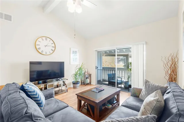 $440,000 | 27645 J Susan Beth Way, Saugus, CA 91350