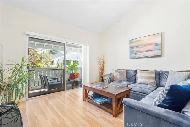 $440,000 | 27645 J Susan Beth Way, Saugus, CA 91350