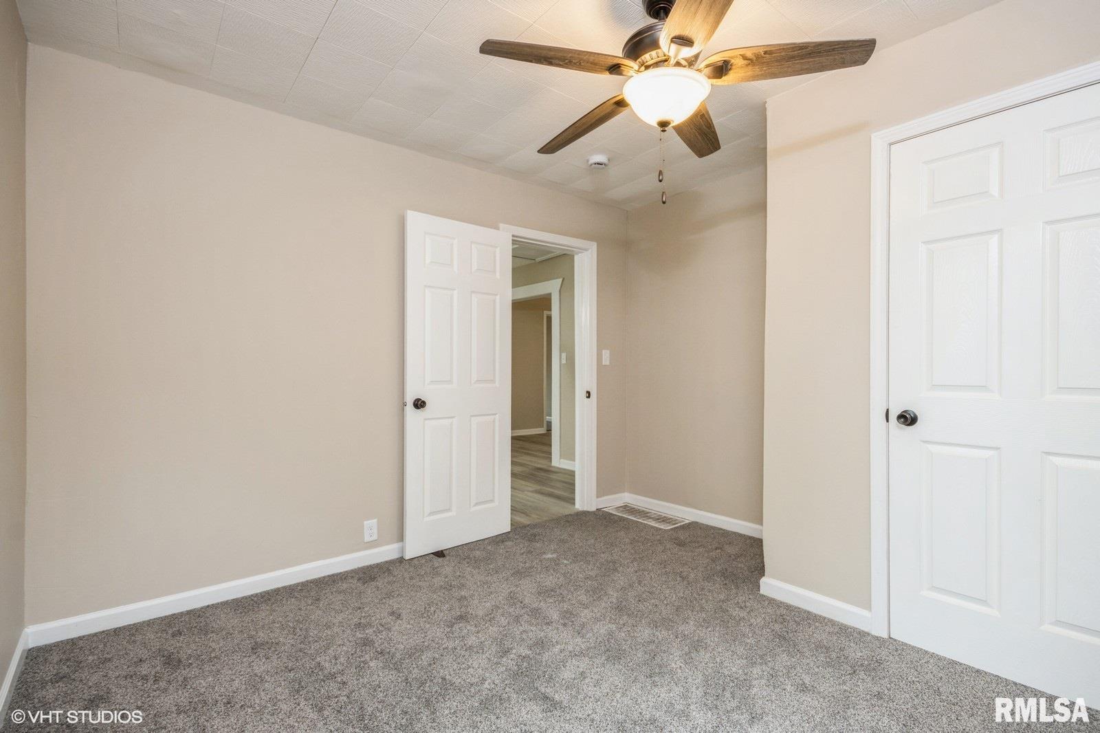 409 Carroll Street Pawnee, IL 62558 - Photo 12 of 15