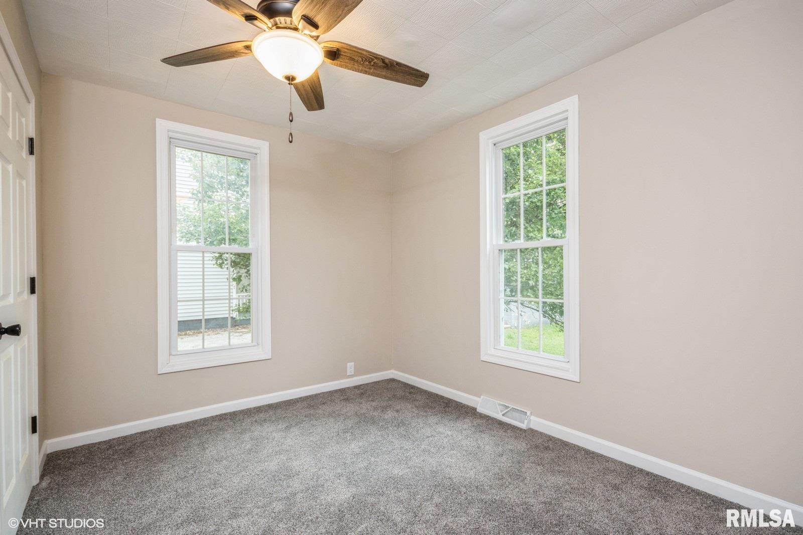 409 Carroll Street Pawnee, IL 62558 - Photo 13 of 15