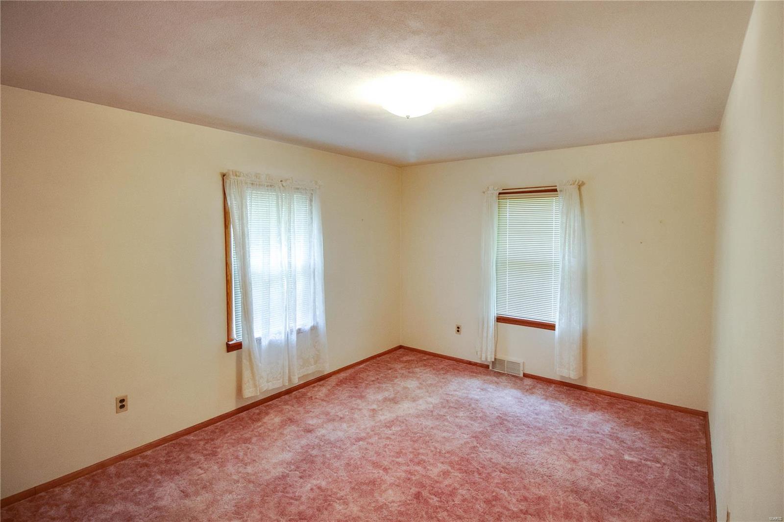 245 Alben Street Alton, IL 62002 - Photo 14 of 38 Gallery Image 14