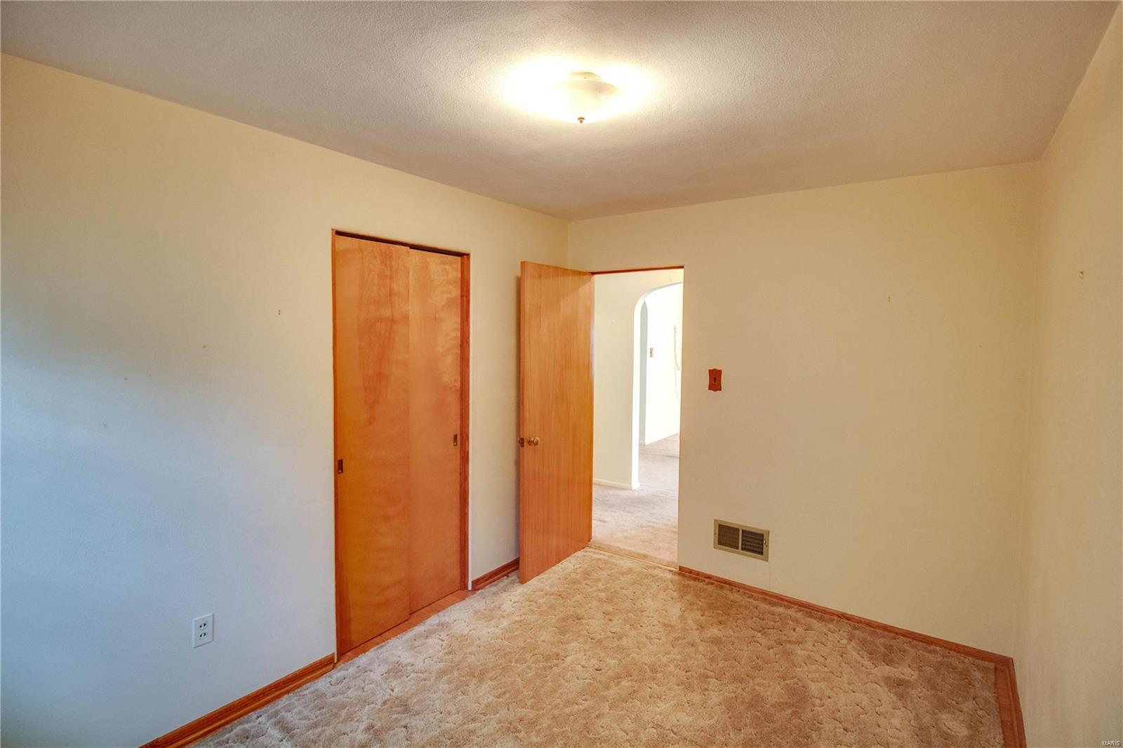 245 Alben Street Alton, IL 62002 - Photo 17 of 38 Gallery Image 17