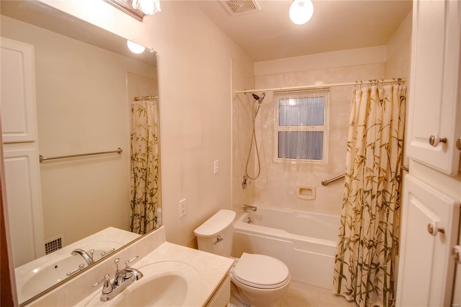 245 Alben Street Alton, IL 62002 - Photo 18 of 38 Gallery Image 18