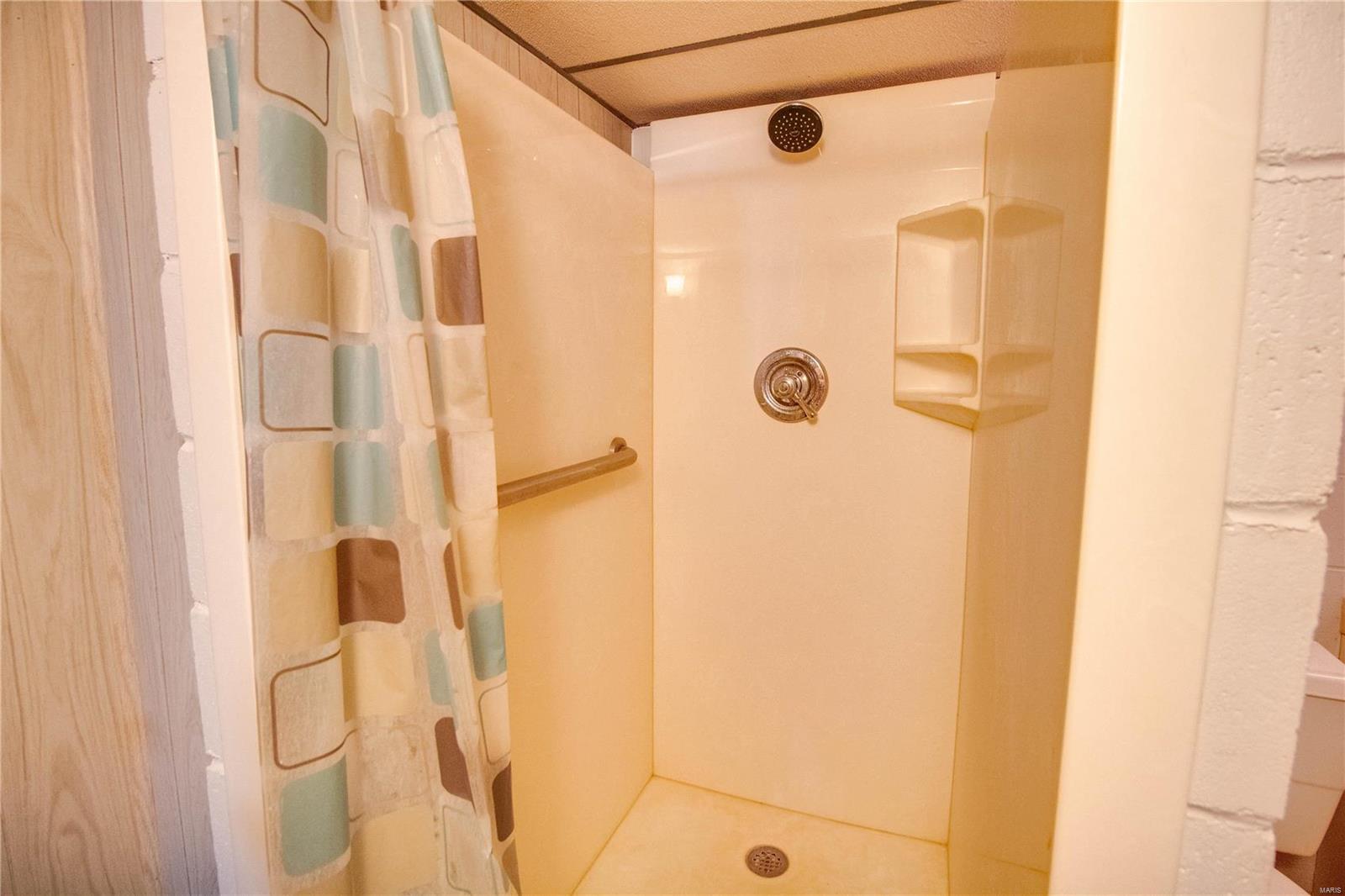 245 Alben Street Alton, IL 62002 - Photo 25 of 38 Gallery Image 25