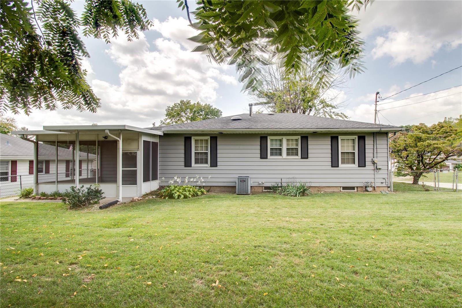 245 Alben Street Alton, IL 62002 - Photo 30 of 38 Gallery Image 30
