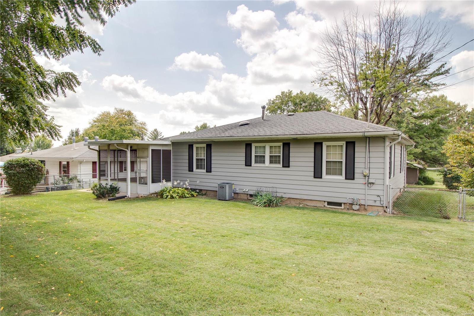 245 Alben Street Alton, IL 62002 - Photo 31 of 38 Gallery Image 31