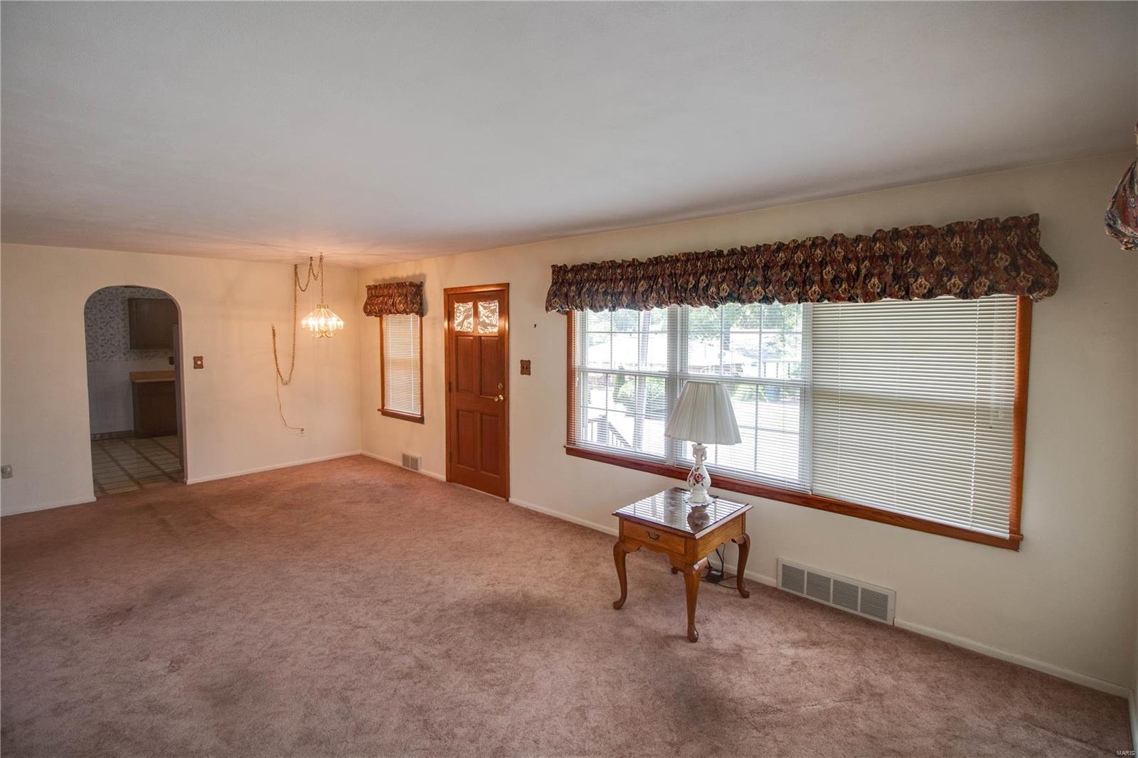 245 Alben Street Alton, IL 62002 - Photo 8 of 38 Gallery Image 8