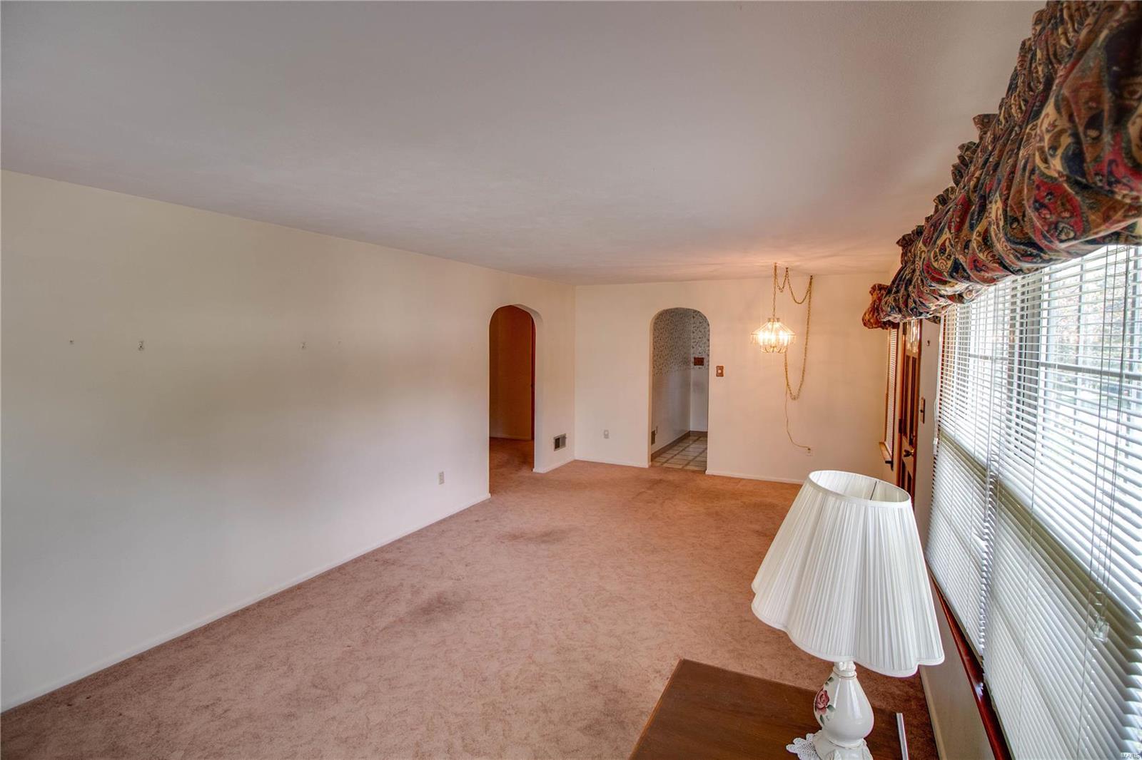 245 Alben Street Alton, IL 62002 - Photo 9 of 38 Gallery Image 9