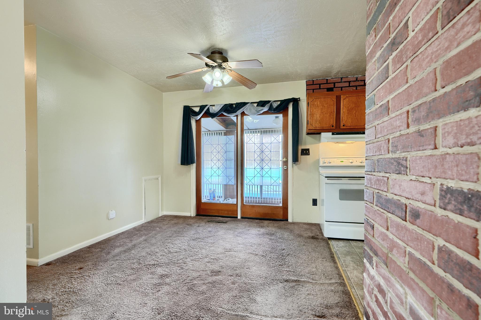 407 Crisfield Road Baltimore, MD 21220 - Photo 6 of 31 Dining Room