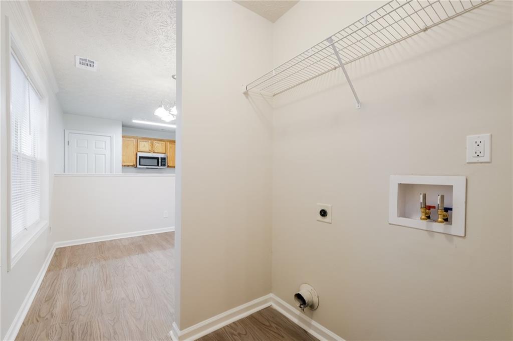 4011 Riverside Parkway Decatur, GA 30034 - Photo 25 of 27 a view of a room with wooden floor
