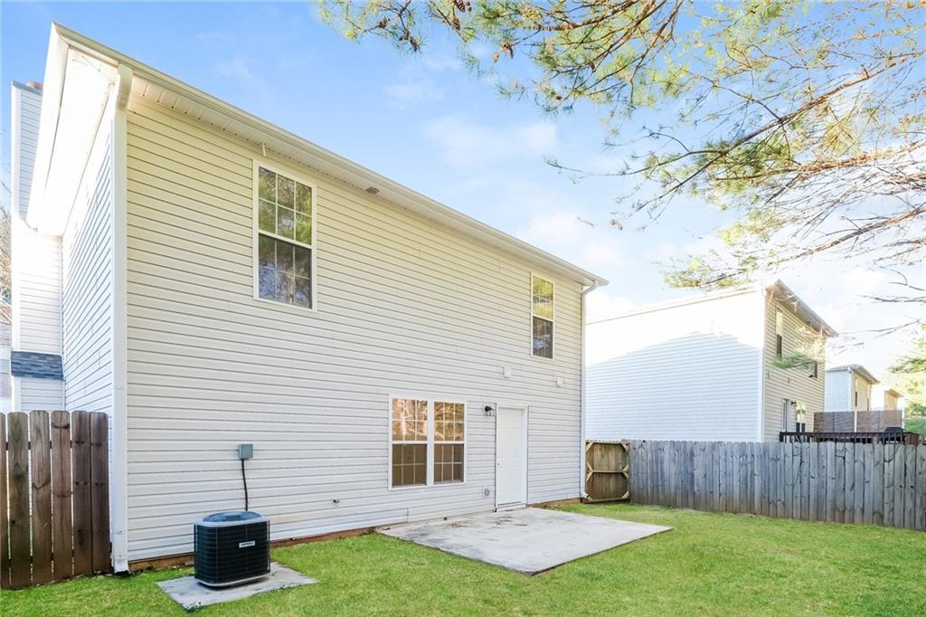 4011 Riverside Parkway Decatur, GA 30034 - Photo 26 of 27 a backyard of a house with barbeque oven