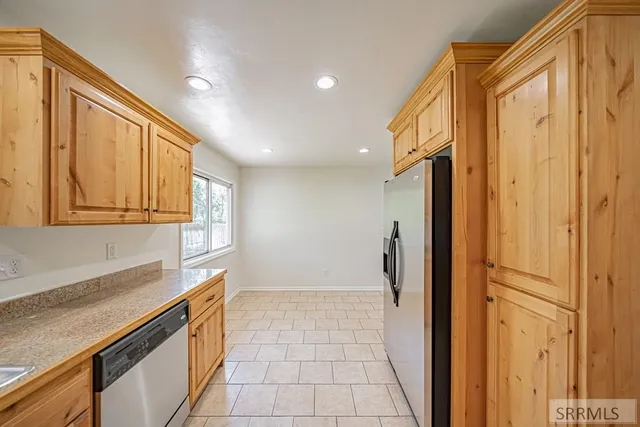 $1,800 | 766 Reed Avenue, Idaho Falls, ID 83402