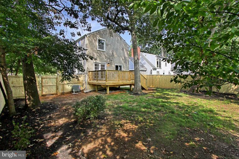 2137 North Courthouse Road Arlington, VA 22201 - Photo 2 of 30 Exterior (Rear)