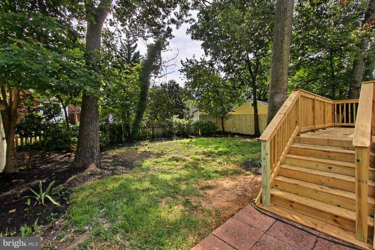 2137 North Courthouse Road Arlington, VA 22201 - Photo 16 of 30 Exterior (Rear)