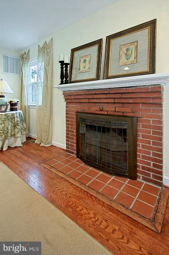 2137 North Courthouse Road Arlington, VA 22201 - Photo 4 of 30 Interior (General)