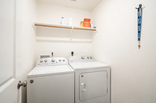 $1,695 | 608 Double Vision Road, Jarrell, TX 76537